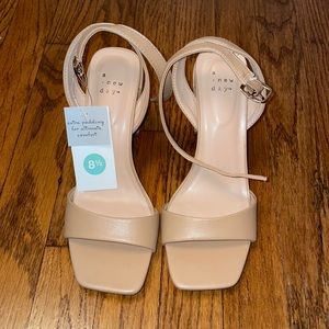 A new day nude heels NWT